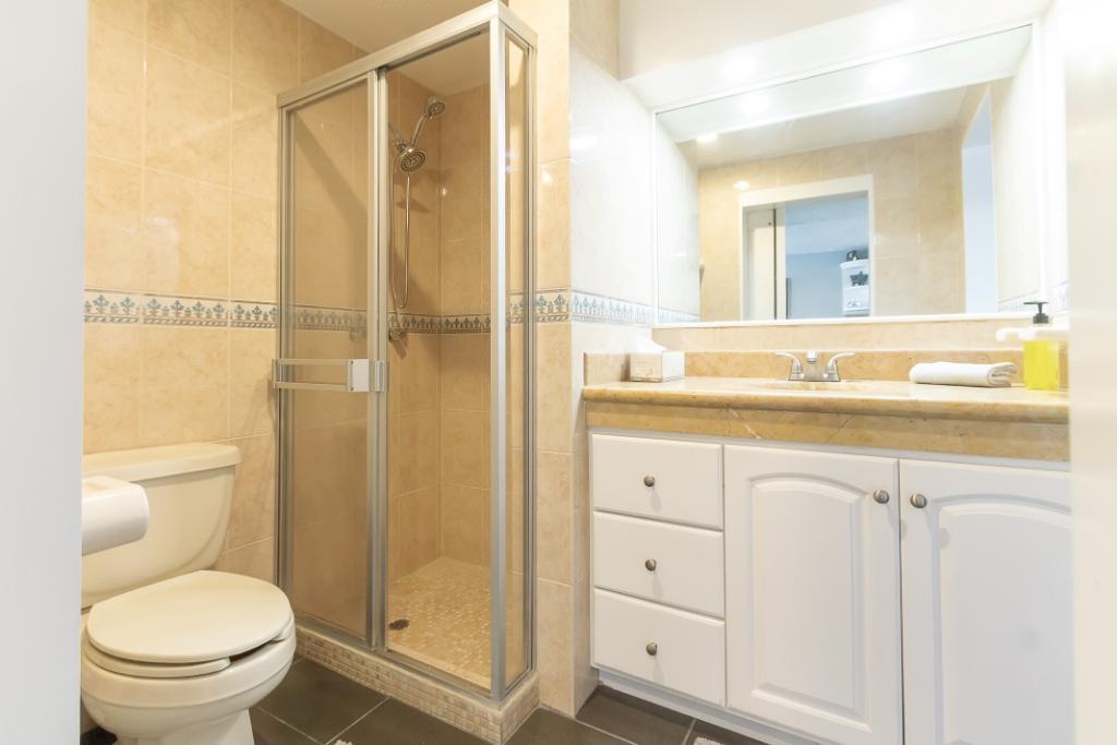 Terrasol Beachfront Resort Condo Unit 116 Bathroom For Rent